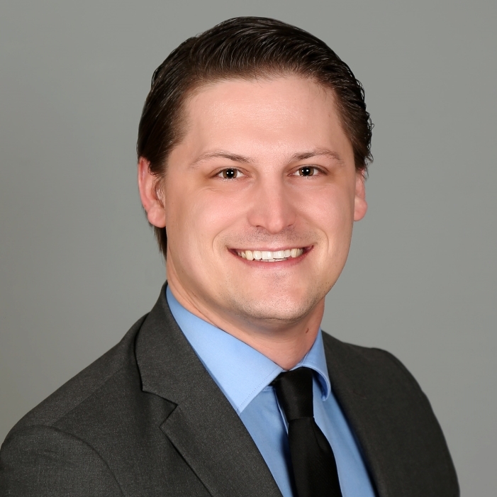 Zachary Knox headshot